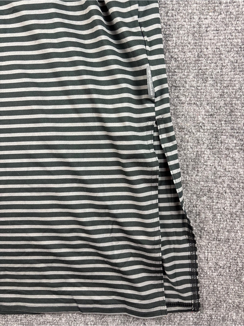 COLUMBIA Women’s Grey/Black stripe Maxi Dress side slits size: Large - Picture 3 of 8